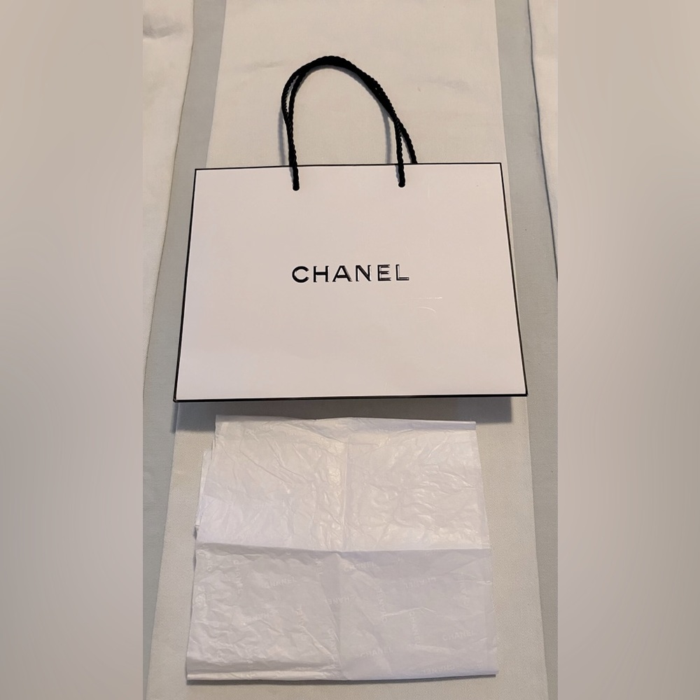 BLACK WHITE CHANEL Paper Gift Retail Shopping Bag With GIFT WRAP PAPER